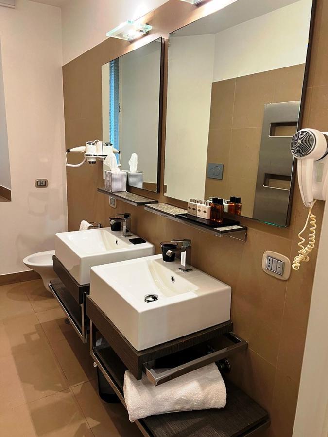 Dolce Vita Guest House Roma Esterno foto