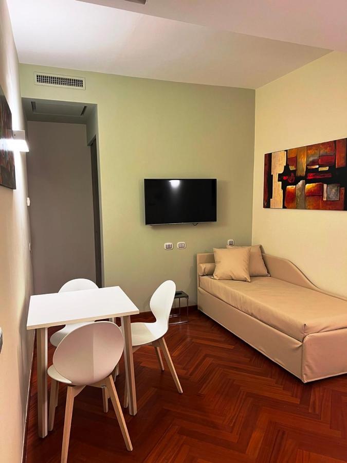 Dolce Vita Guest House Roma Esterno foto